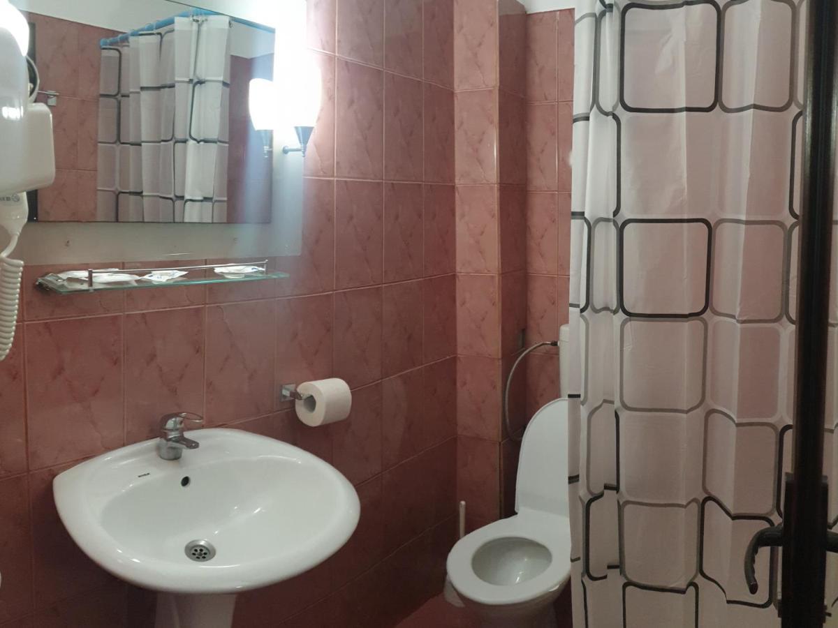Hotel Valea Doamnei Nucşoara Esterno foto